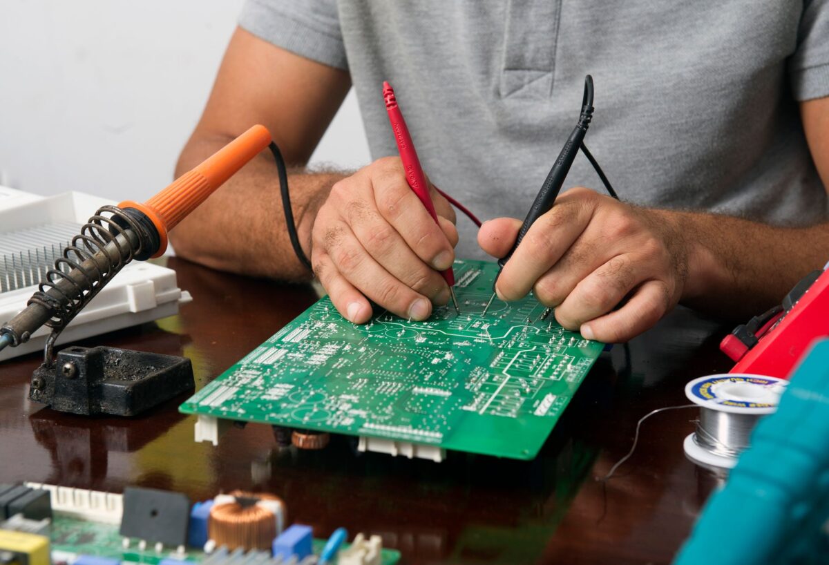 fusible hs repérer tester multimètre