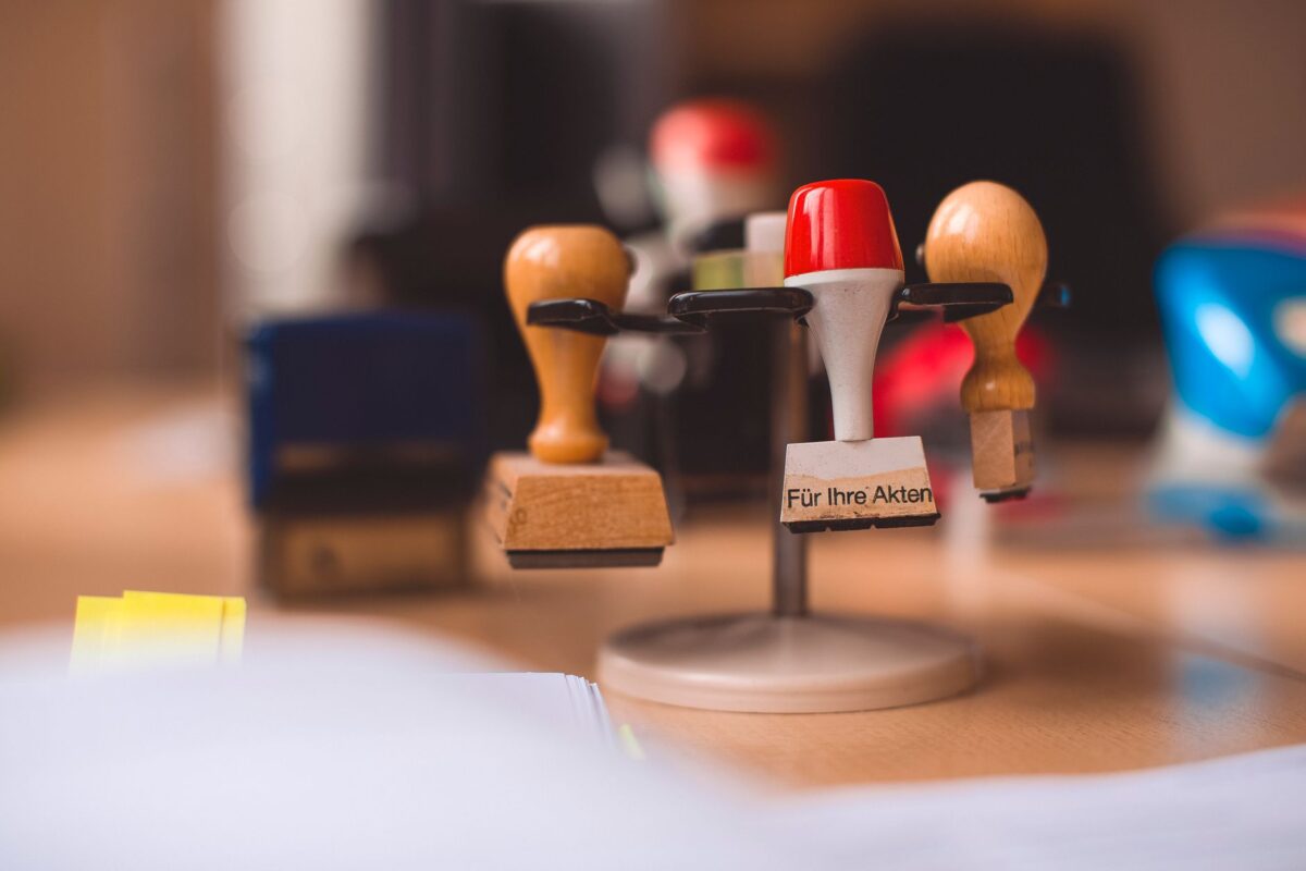 charte informatique ia outils tâches autoriser